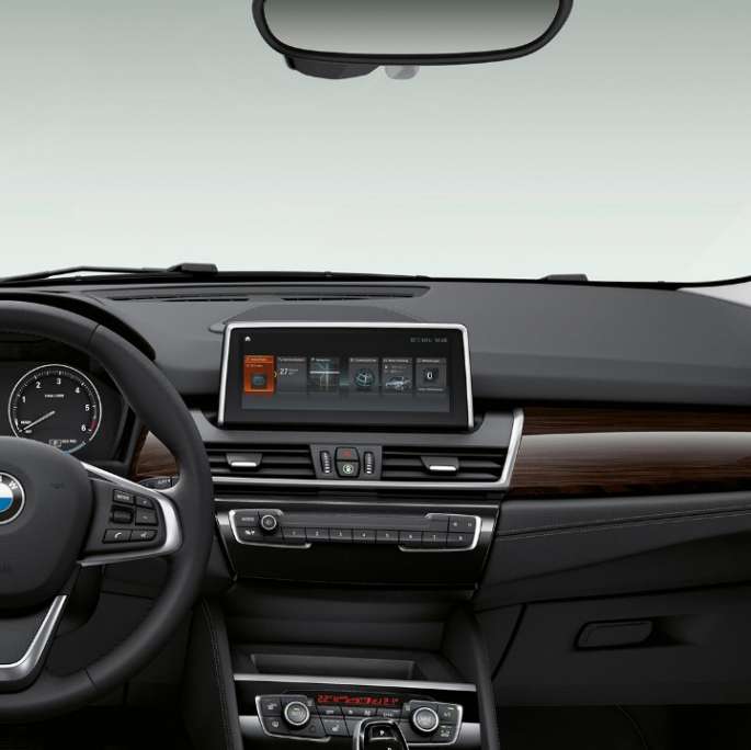 Cockpit BMW 2 Series Gran Tourer Model Luxury Line Cockpit BMW 2 Series Gran Tourer 218d xDrive Model Luxury Line F46 2018 interior