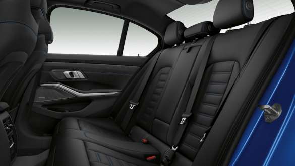 BMW 3 Series Sedan, seat heating. Lateral close-up of the rear seat row with seat heating front and rear.