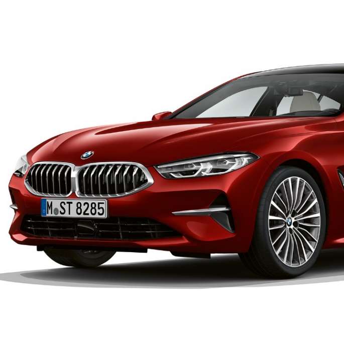 Base model three-quarter front shot BMW 8 Series Gran Coupé, base model three-quarter front shot