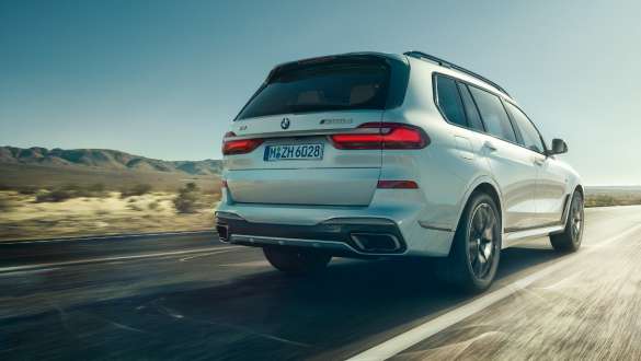 BMW X7 M Automobile with Executive Drive Pro BMW X7 M Automobile with Executive Drive Pro suspension control system, G07, three-quarter rear view