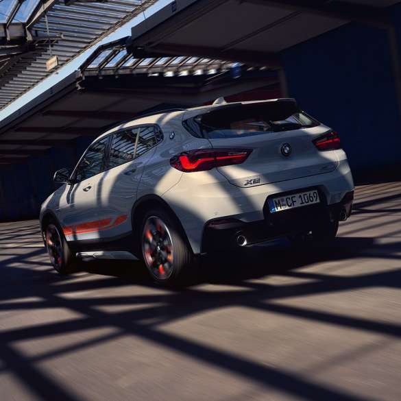 Three quarter side view BMW X2 F39 BMW X2 2018 F39 Galvanic Gold metallic three quarter side view