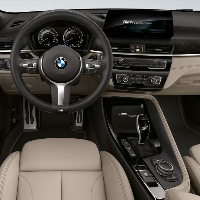Cockpit BMW X2 sDrive20i model M Sport X BMW X2 sDrive20i model M Sport X 2018 F39 interior cockpit