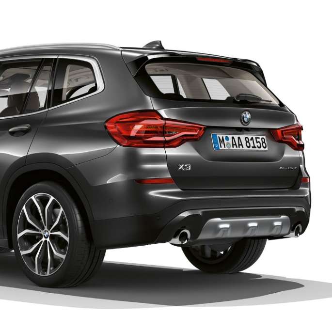 BMW X3 M40i, Model xLine, three-quarter rear shot BMW X3 M40i, Model xLine, three-quarter rear shot