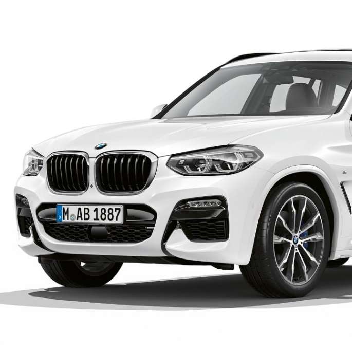 BMW X3 M40i, Model M Sport, three-quarter front shot BMW X3 M40i, Model M Sport, three-quarter front shot