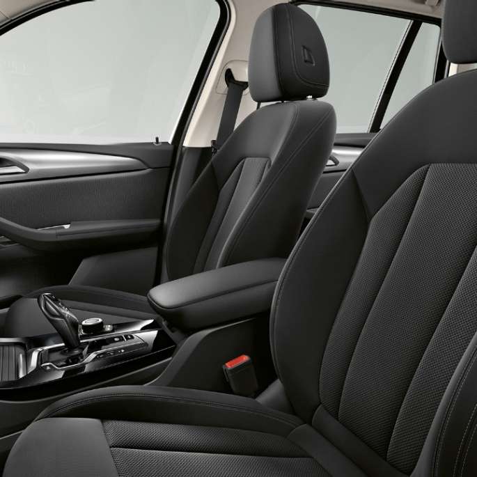 BMW X3, Base model, seats BMW X3, Base model, seats
