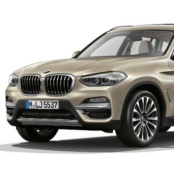 BMW X3 M40i, Model Luxury Line, three-quarter front shot BMW X3 M40i, Model Luxury Line, three-quarter front shot