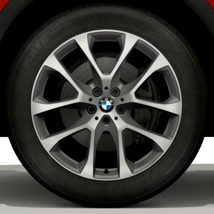 BMW X6 with BMW xLine, light alloy wheel. BMW X6 with BMW xLine with focus on light alloy wheel.