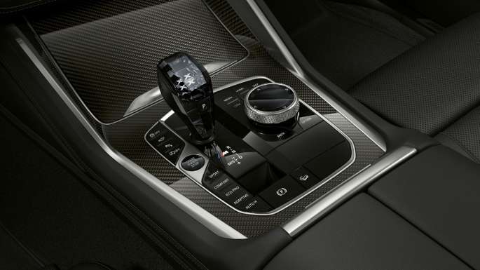 BMW X6 with BMW xLine, centre console. BMW X6 Interior with BMW xLine with focus on centre console.
