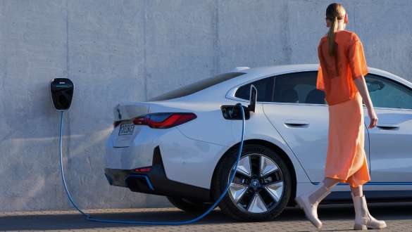 Electric vehicle charging point Home Char BMW e-mobility electric vehicle charging point Home Charging