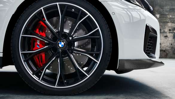 20" M Performance forged wheel double-spoke style 669 M Bicolor BMW 5 Series Sedan G30 M Performance Parts 20" M Performance forged wheel double-spoke style 669 M Bicolor BMW 5 Series Sedan G30 M Performance Parts close up