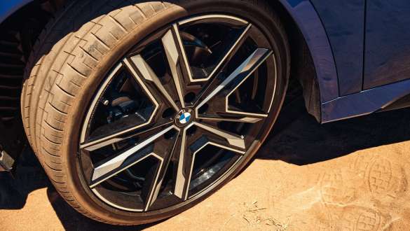 Original BMW summer complete wheel 21" M Performance light alloy wheel double-spoke style 877 M in Bicolour Jet Black uni Original BMW summer complete wheel 21" M Performance light alloy wheel double-spoke style 877 M in Bicolour Jet Black uni