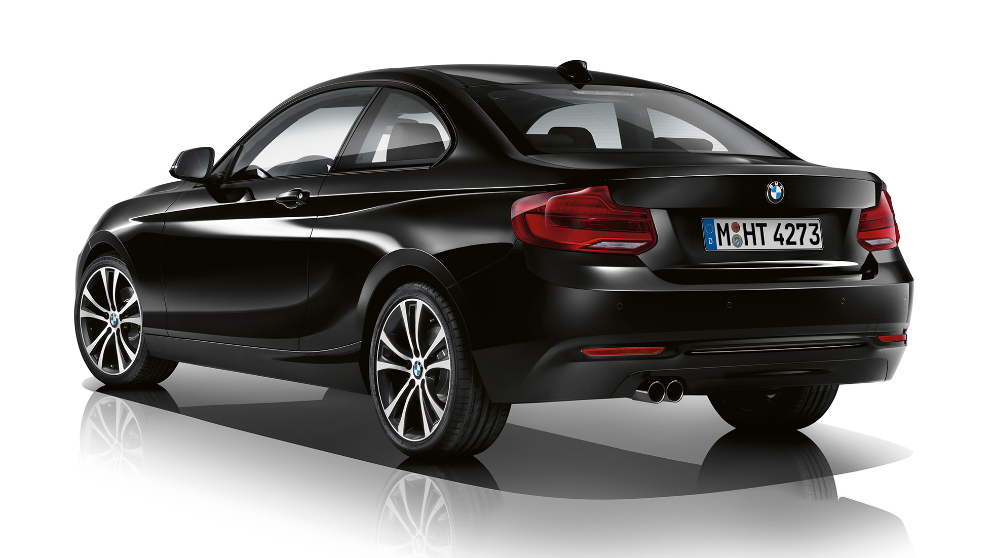 BMW 2 Series Coupé, Model Sport Line three-quarter rear shot BMW 2 Series Coupé, Model Sport Line three-quarter rear shot