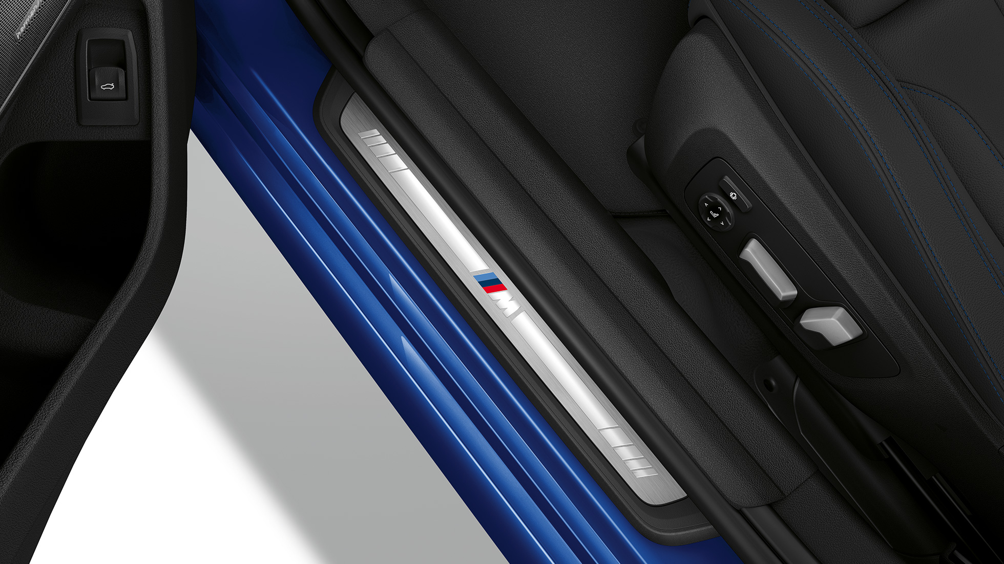 BMW 3 Series Sedan, Model M Sport entry sill. Top view of the door sill of the BMW 3 Series Sedan with Model M Sport features.