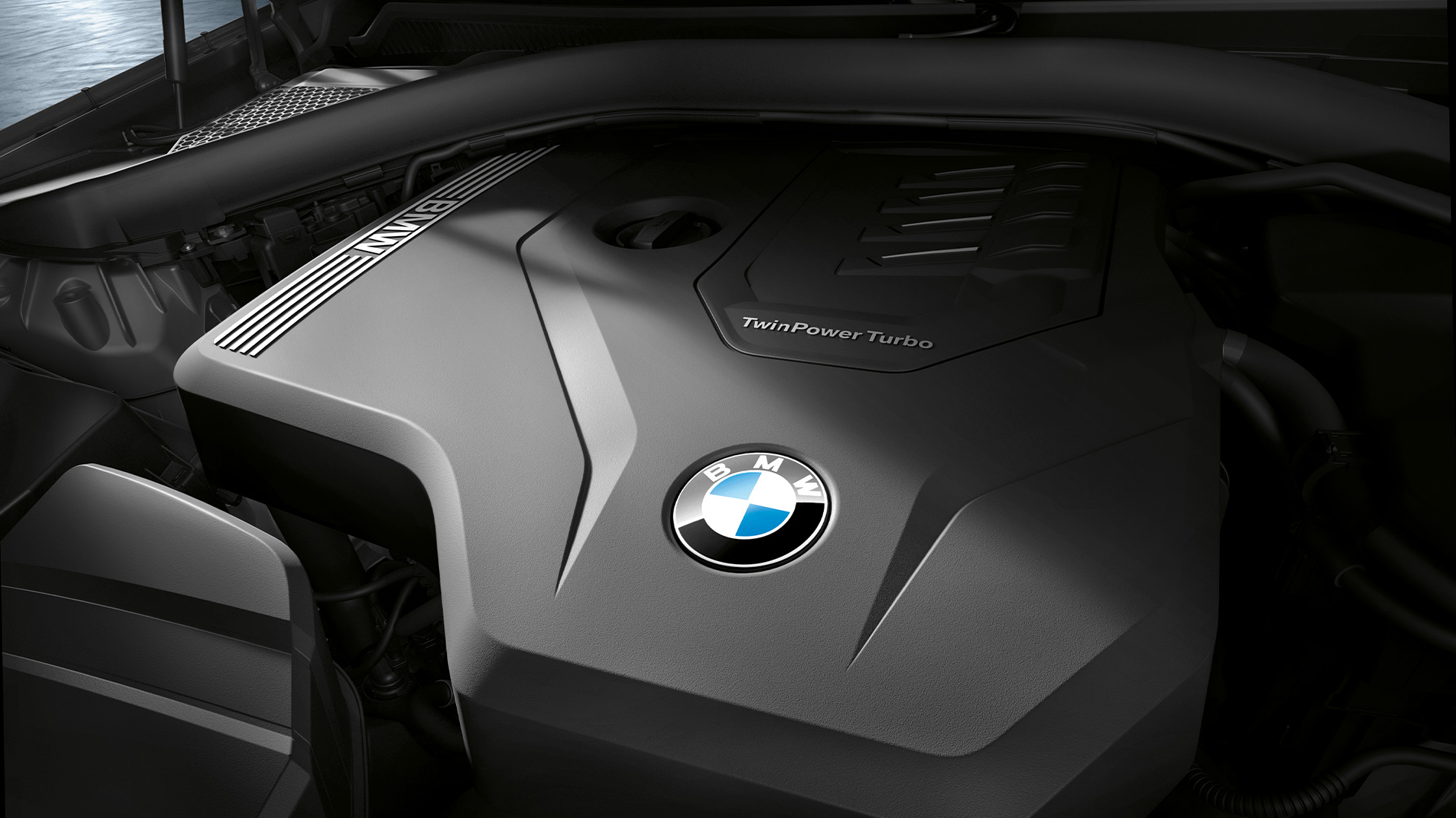 Engine BMW M340i xDrive Sedan Engine BMW M340i xDrive Sedan G20 Sapphire Black metallic close-up view