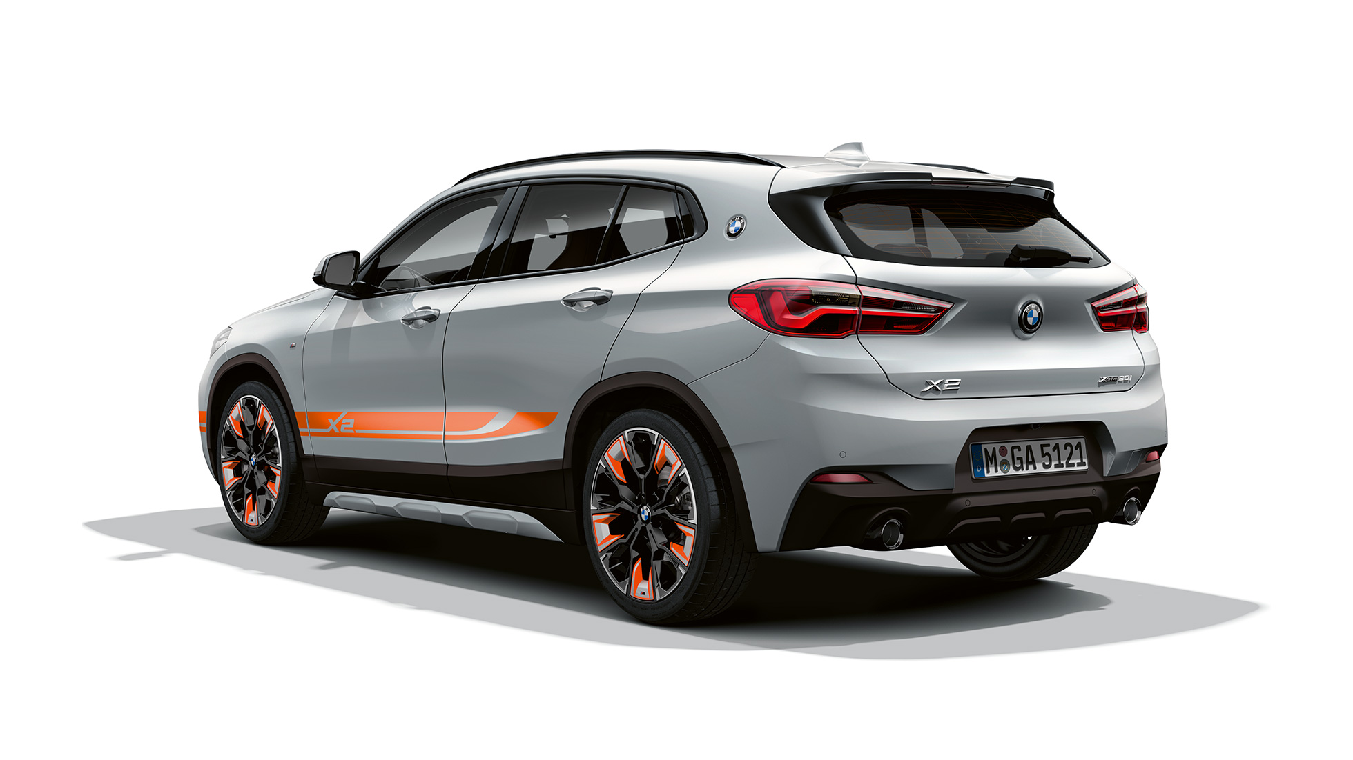Three quarter rear view BMW X2 Model Edition M Mesh BMW X2 Model Edition M Mesh 2020 F39 Brooklyn Grey three quarter rear view