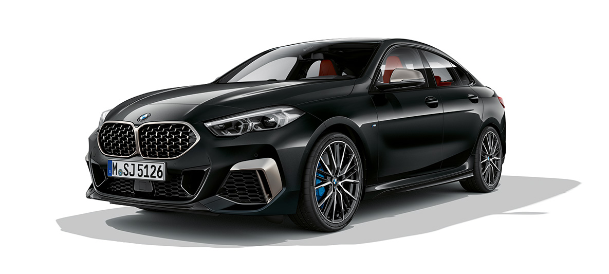 BMW M235i xDrive Gran Coupé three-quarter front view BMW M235i xDrive Gran Coupé 2021 Black Sapphire metallic F44 three-quarter front view