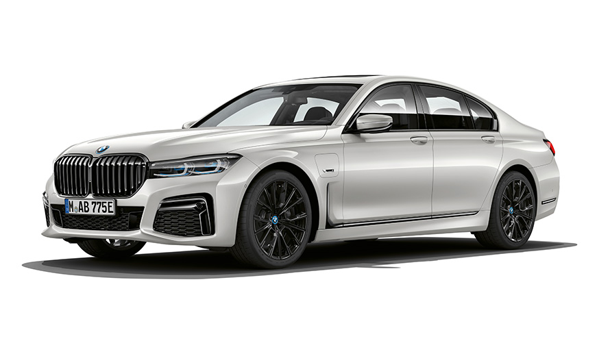 BMW 7 Series Sedan Plug-in Hybrid BMW 740Le xDrive BMW 7 Series Sedan Plug-in Hybrid BMW 740Le xDrive G12 three-quarter front view