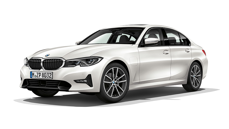 BMW 3 Series Sedan plug-in hybrid three-quarter front view BMW 3 Series Sedan plug-in hybrid studio shot three-quarter front view