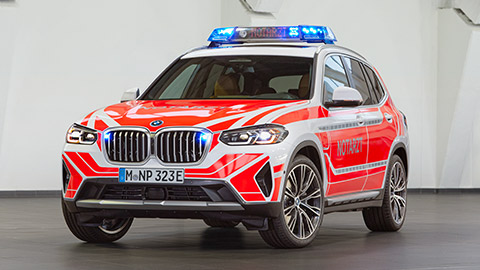 BMW X3 G01LCI emergency doctor’s vehicle BMW X3 G01LCI emergency doctor’s vehicle 1/3 front view parking