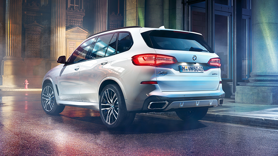 BMW X5.