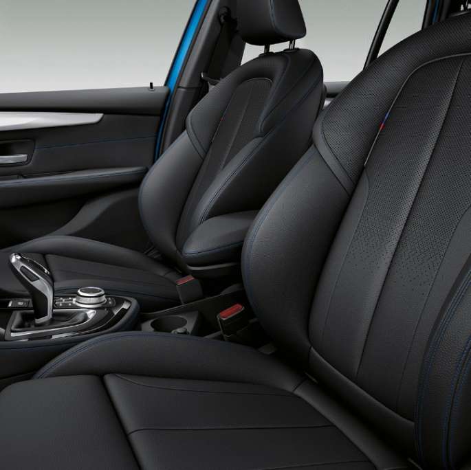 Sport seats BMW 2 Series Gran Tourer 220d xDrive Model M Sport F46 2018 interior 